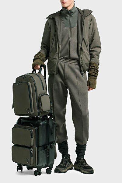 Emporio Armani Çimalı Regular Fit Normal Bel Jogger Pantolon Erkek PANTOLON EM003051 AF17545 U8143