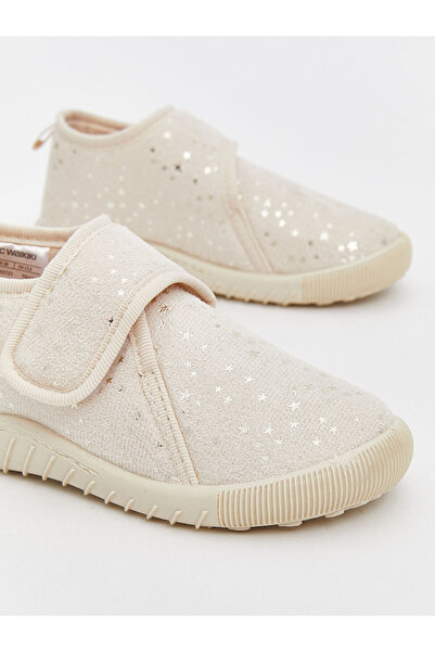 LC Waikiki Cırt Cırtlı Kız Çocuk Panduf