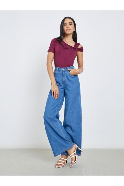 Styli Women Maroon Knot Detail Knit Top