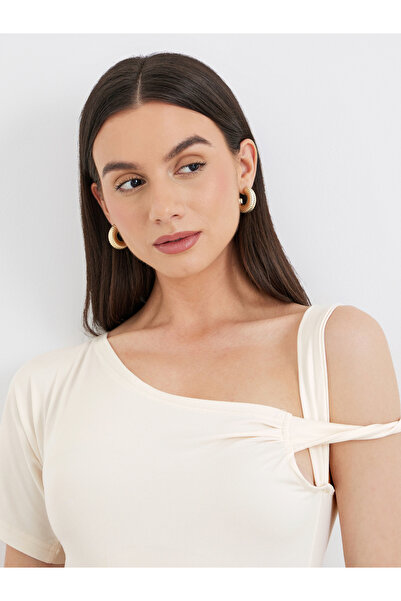 Styli Solid Asymmetric Neck Bodycon Mini Dress