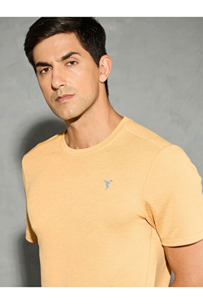 Technosport By Styli Men Solid Slim Fit Crew Neck T-Shirt