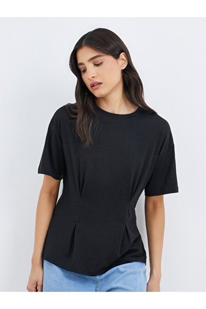 Styli تي شيرت أسود برقبة دائرية وتفاصيل خصر مطوية