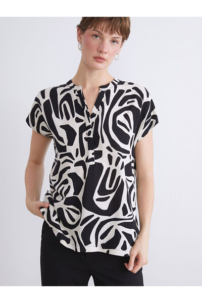 LC Waikiki Quality Parts from Celebi Store |   Leopard Collar Patterned Linen Blended Blouse