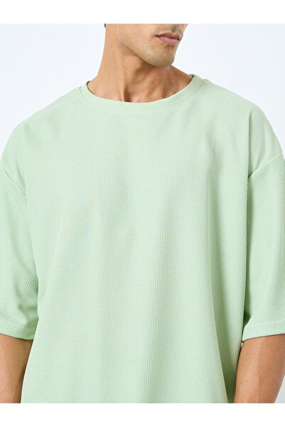 Styli Solid Textured Knit Oversized Streetwear T-Shirt and Shorts Co-Ords