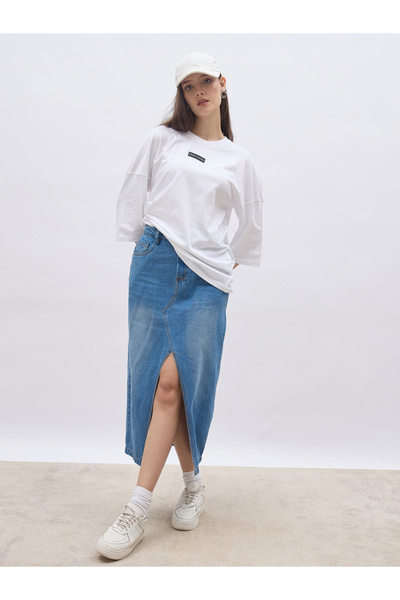Styli Women White Badge Detail Dropped Shoulder Oversized T-Shirt