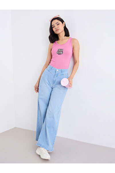 Styli تانك مضلع بشعار مطرز