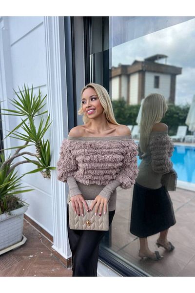 For Angels Furry Madonna Collar Sweater
