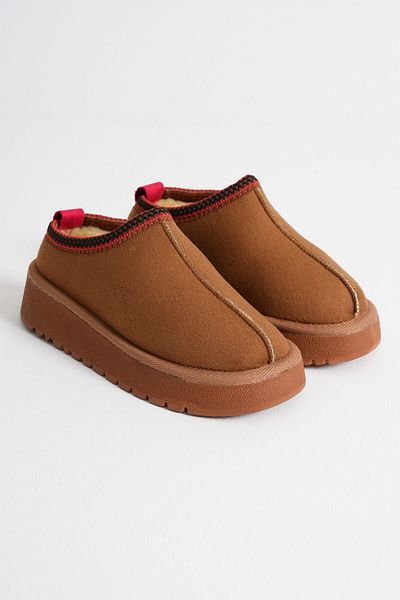 Zerenyus Cozystep Premium Women's Winter Furry Casual Tan Slippers & Boots