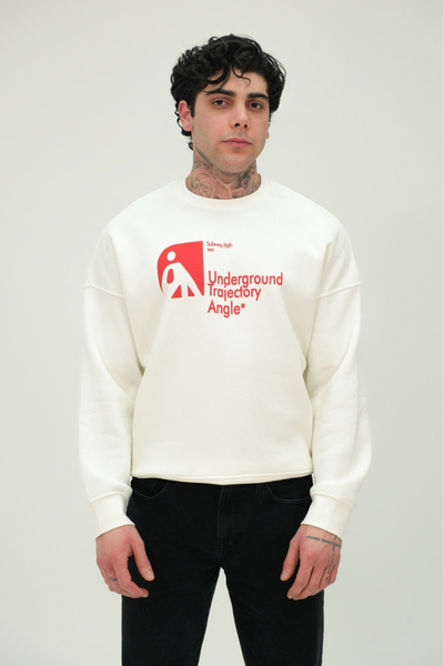 The Champ Clothing Unisex Oversize Crew Neck εμπριμέ φούτερ – Ecru (Off White) Μοντέλο με στάμπα με κείμενο