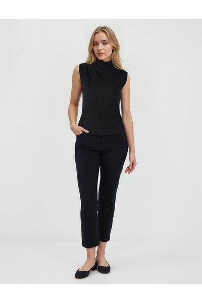 Jimmy Key Black Slim Fit Crew Neck Knitted Blouse