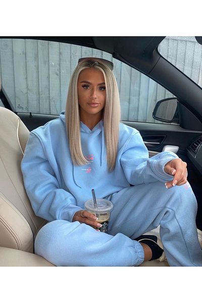 aynewmoda Off-The-Shoulder Graphic Letter Sweatshirt and Sweatpants