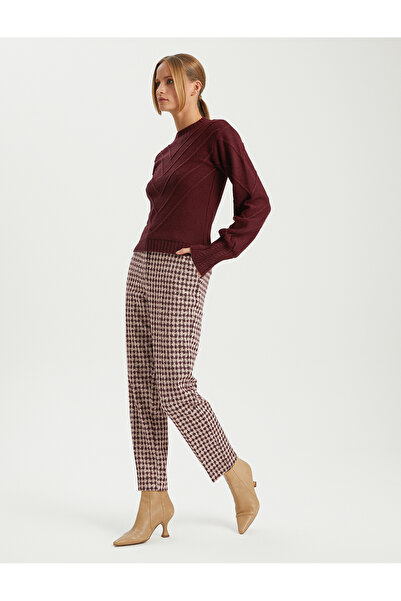 BGN workshop Pulover cu mâneci Julieta cu model YUN KARISIM