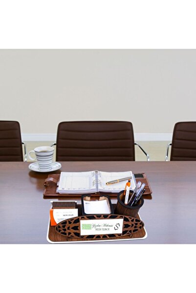 gifttime Yazılımcılara Hediye – Kişiye Özel Ahşap Masa Üstü İsimlik ve Kalemlik Seti