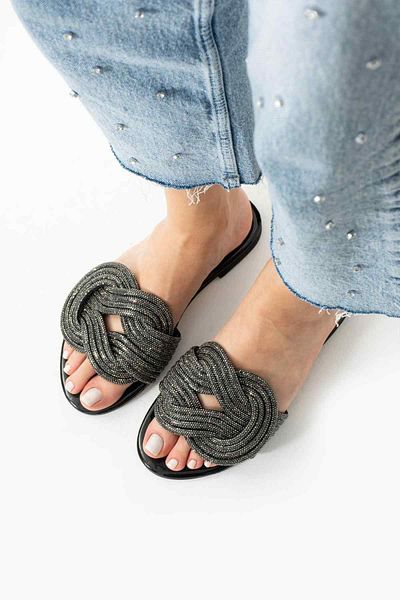 TubiBella Black Colored Slippers with Knot Detail and Stone Pattern