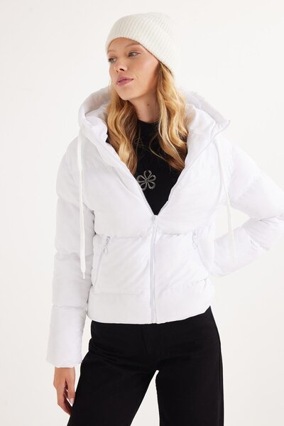 Tudors Women's Regular Fit Classic Cut Hooded Puffer White Coat