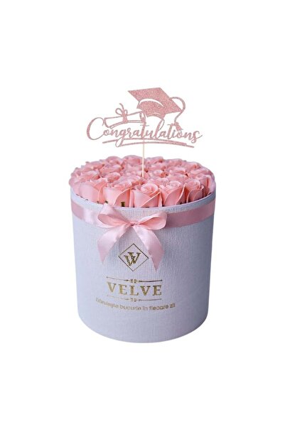 velve Aranjament floral Radiance, cutie rotunda alba, cu 25 trandafiri din sa...