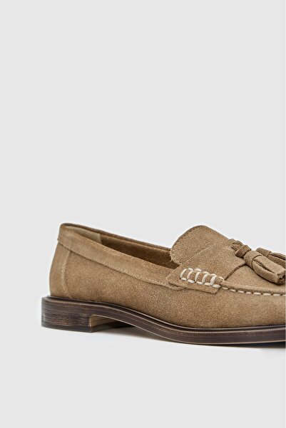 Lara Mira bej rengi hakiki süet deri püsküllü kadın Loafer ayakkabı 7700