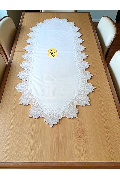 Altın Çeyiz Tekstil Şeffaf Runnerlı Dantelli Güpürlü Masa Örtüsü