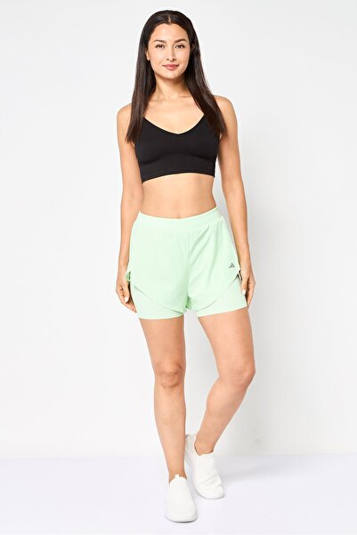 adidas شورت تدريب 2 في 1 نسائي بقصّة عادية، أخضر فاتح