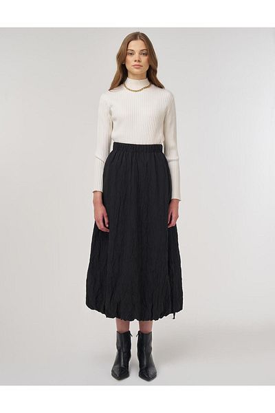 Kayra Crush Skirt with Metal Accessories Black