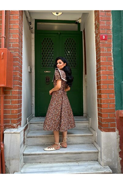 KÜÇÜĞÜM BUTİK Vintage φόρεμα με μεγάλο γιακά καφέ λουλουδάτο κοντομάνικο φόρεμα