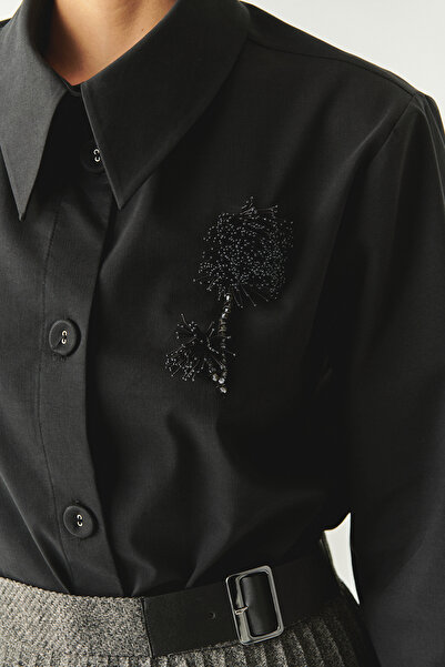 Exquise Floral Embroidered Long Sleeve Regular Black Shirt