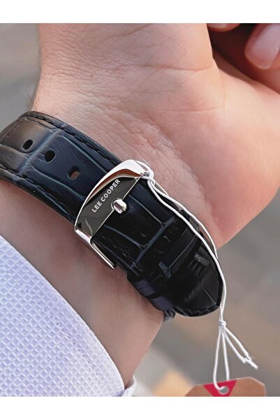 Lee Cooper Men's Wristwatch with Leather Cord Calendar Dial 5 Atm Water Resistant 2 Years Guarantee Elc.599