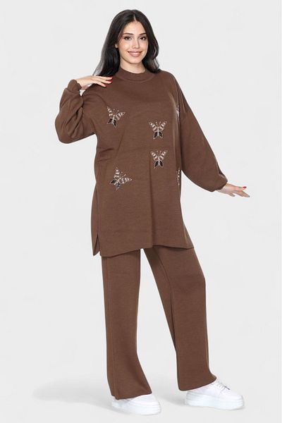 NEWCO Comfortable and Stylish Side Slit Knitwear Double Set Butterfly Motif Stone Embroidered Top and Pants