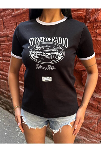 STİLVİA تي شيرت أسود بأكمام قصيرة من القطن مطبوع عليه راديو