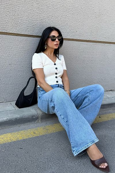 Seda Yalçın Atelier Cream V-Neck Black Buttoned Sweater