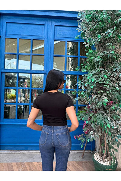 STİLVİA تي شيرت نسائي أسود بياقة مربعة وأكمام طويلة من الفسكوز بادي