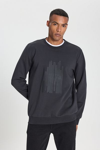 ALTINYILDIZ CLASSICS Men's Black Cotton Standard Fit Regular Cut Crew Neck Printed Sweatshirt