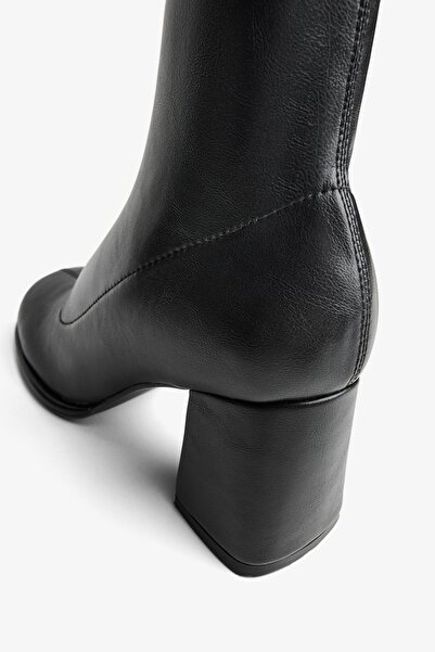 Bershka Kalın topuklu bot
