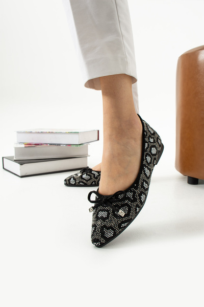 TubiBella Ribbon Detailed Stone Leopard Patterned Black Colored Ballerinas
