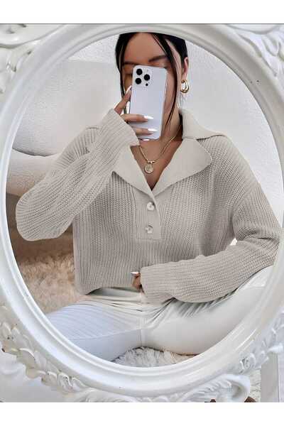Gülçin Coşkun Buttoned Jacket Collar Comfortable Fit Women's Knitwear Sweater