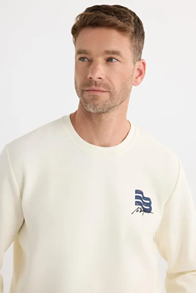 Tudors Unisex Relax Fit Comfortable Cut Cotton Soft Textured Crew Neck Underwear Fleece Printed Ecru Sweatshirt