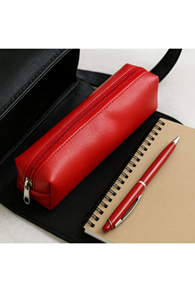 SYAZE حامل أقلام من الجلد الصناعي باللون الأحمر بتصميم بسيط