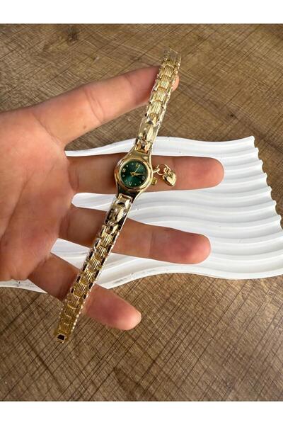 LOOQ Mimimal Women's Wristwatch with Heart Figure