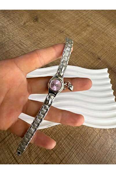 LOOQ Mimimal Women's Wristwatch with Heart Figure