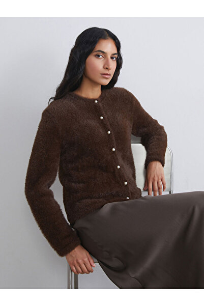 LC Waikiki اختيارات لامعة من متجر شاينينج ستور |   سترة تريكو نسائية برقبة دا...