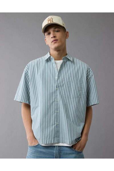 AMERICAN EAGLE قميص AE بأزرار عند حوض السباحة