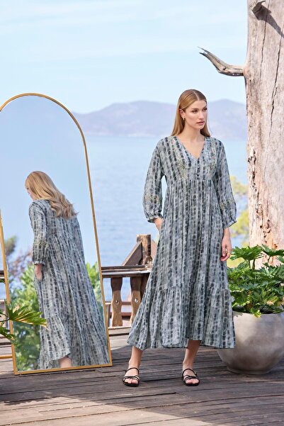 MONAMİSE Women's Patterned Three Quarter Sleeve Button Front V Neck Dress 25042