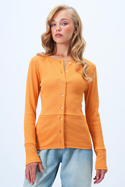 Trend Alaçatı Stili Γυναικεία μουστάρδα με φαρδιά μανσέτα με λεπτομέρεια ραφής και κουμπιά μπροστά, μπλούζα καμιζόλα Alc-X14400