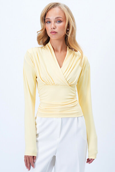 Trend Alaçatı Stili Women's Yellow Double Breasted Cutout V Neck Sandy Blouse with Waist Corsage Alc-X14372