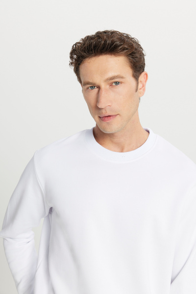 AC&Co / Altınyıldız Classics White Crew Neck Sweatshirt - 3 Thread, Fleece, Standard Fit