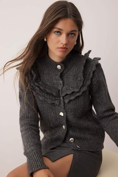 Trendyol Collection Anthracite Soft Textured Ruffle Collar Detailed Knitwear Cardigan Twoaw26Hi00148