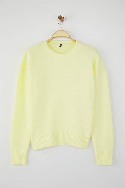 Trendyol Collection Wardrobe Essentials Yellow Wool Blend Shaggy Premium Yarn Wide Fit Knitwear Sweater |   Twoaw26Kz001250