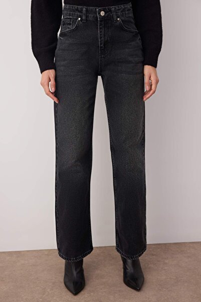 Trendyol Collection Anthrazitfarbene Jeans mit hoher Taille und weitem Bein TWOAW26JE00083
