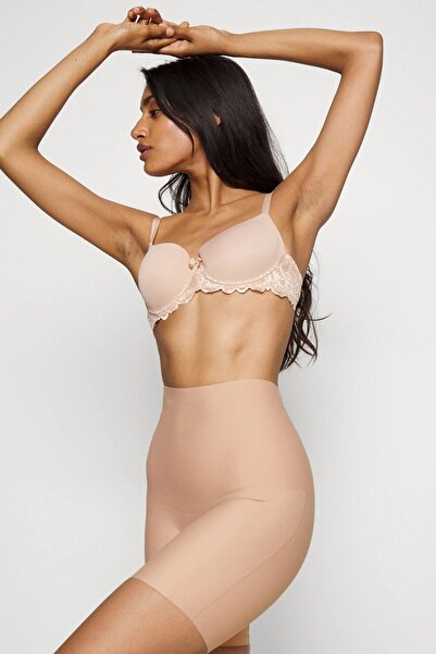 MİSTİRİK Μοντέλο Anoky - Ελαφρύ και ενισχυτικό σορτς κοπής με λέιζερ - Χρώμα δέρματος