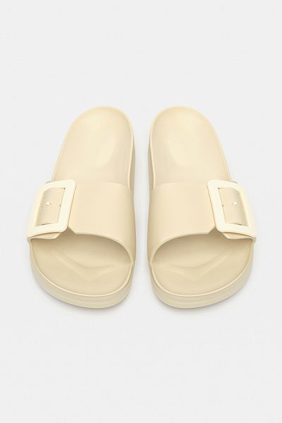 Penti Big Buckle Style Slippers